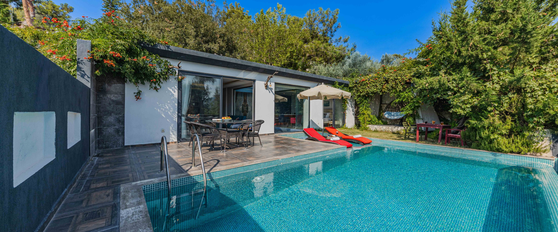 Transform Your Home with Expert Pool Contractor Services in Rapperswil-Jona