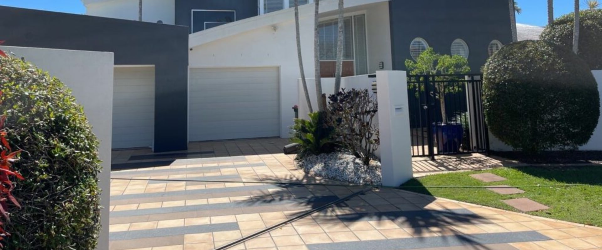 Say Goodbye To Dirt And Grime: Exterior Pressure Cleaning In Sunshine Coast For A Fresh Home Renovation Look